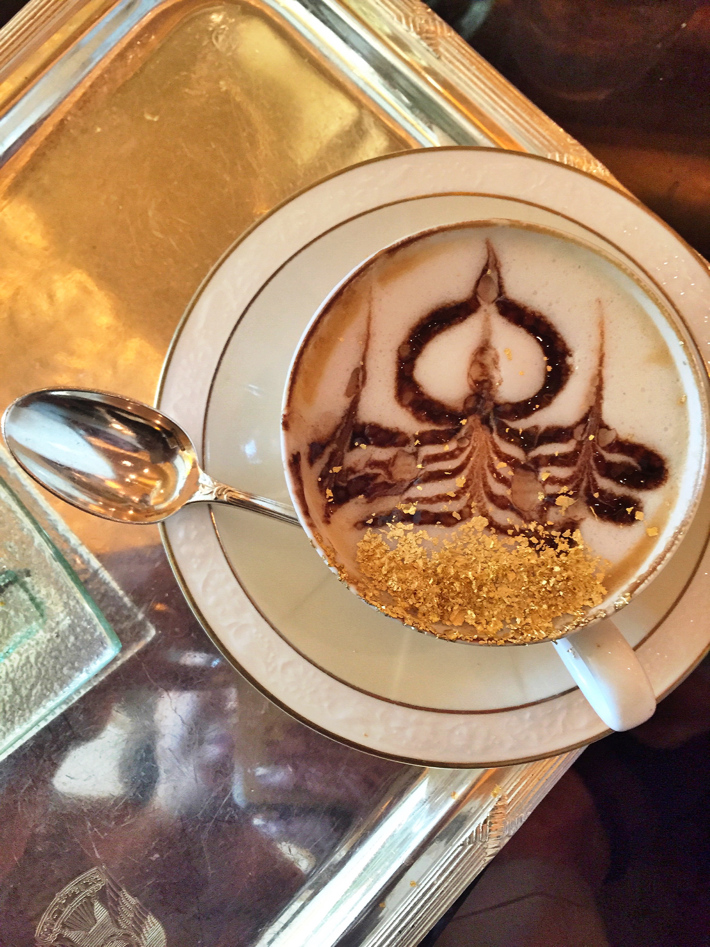24k-gold-flakes-capuccino-emirates-palace